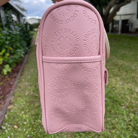 LUCKY BRAND LARGE COSMETIC BAG - Picture 3 of 13